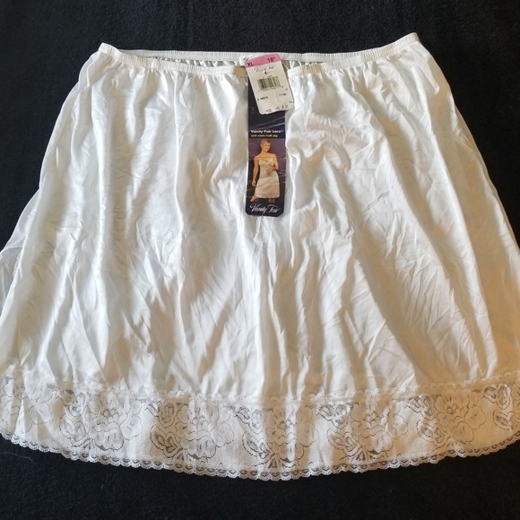 Vanity Fair Other - Vanity Fair 18" White Satin Half Slip